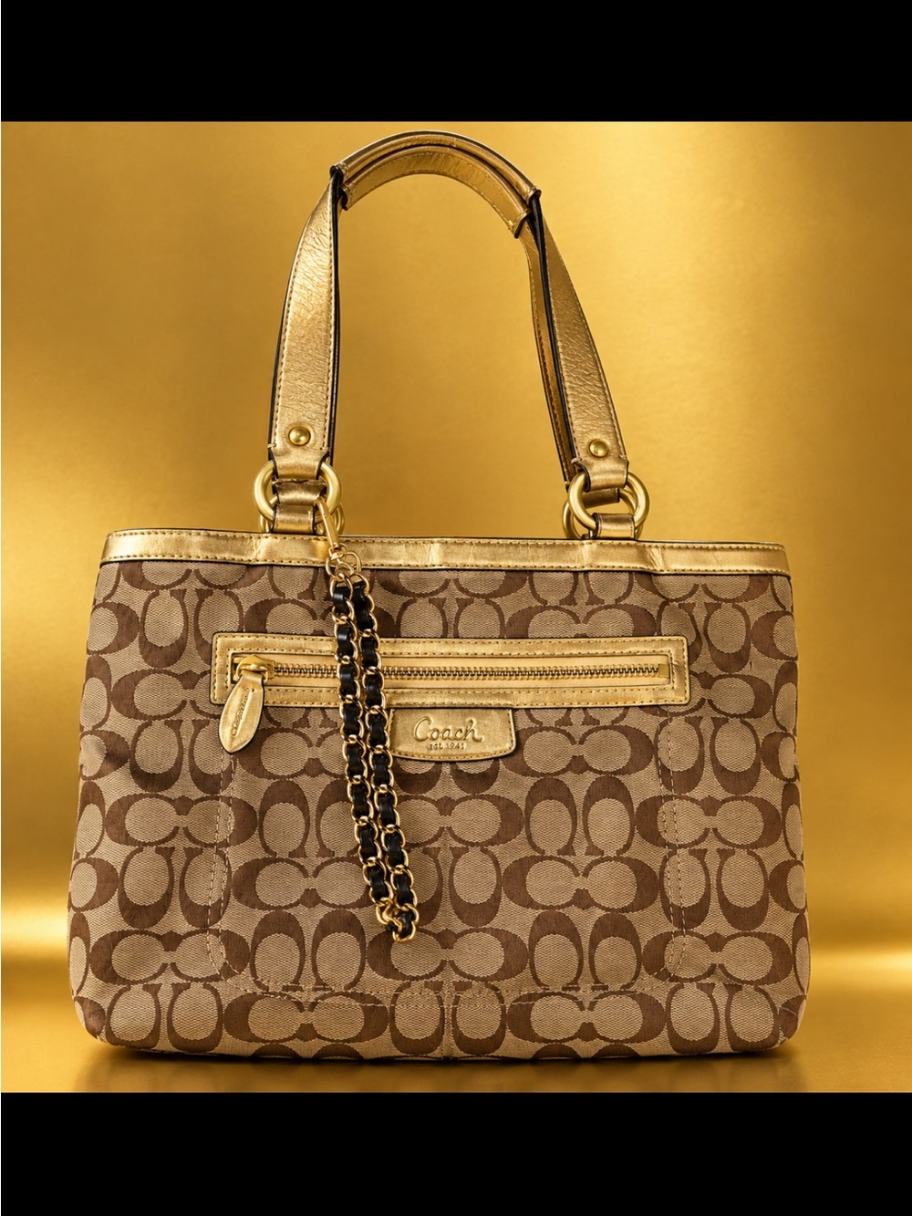 Coach Signature Canvas Tote Handbag in Brown with Gold Trim, excellent condition